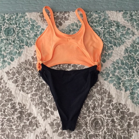 Triangl Jarah One Piece melon color - Picture 2 of 6